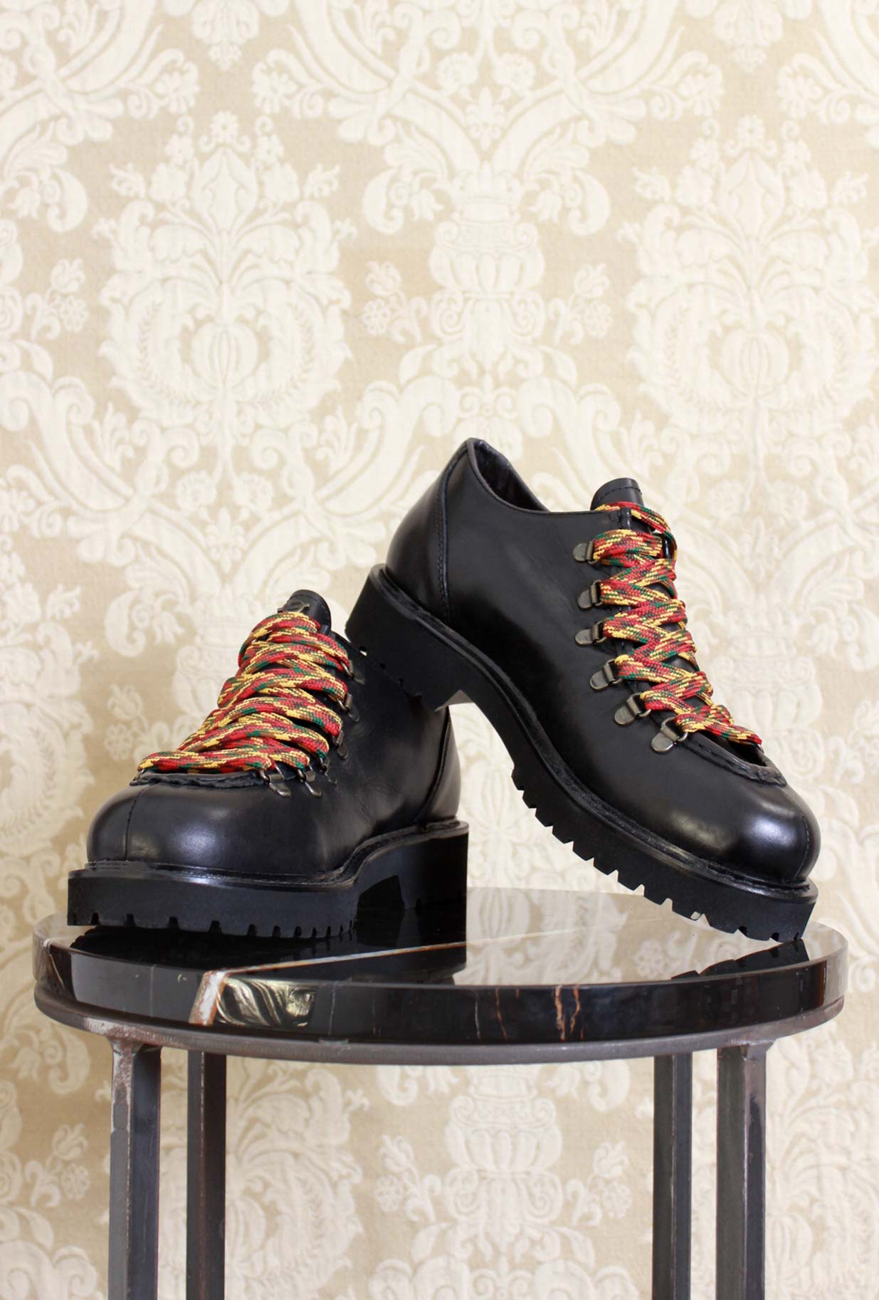 stivaletto rocciatore uomo con suola ultralight della maison kjore project color black