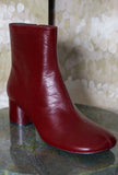 Stivaletto Jela di LOafer realizzato in pelle nella sofisticata tonalità Blood da Donna