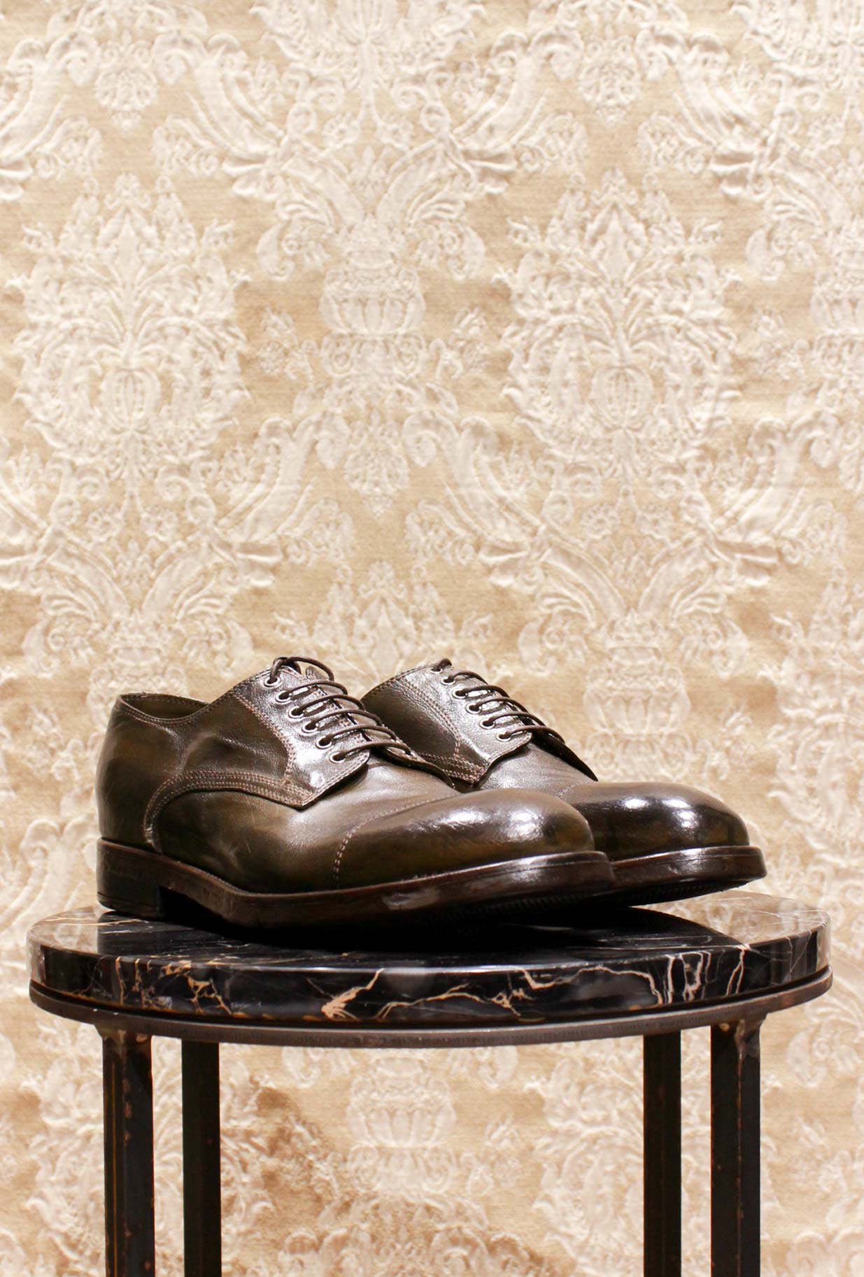 Scarpa stringata da uomo di lemargo in pelle anticata color Testa di moro con tecnologia goodyear
