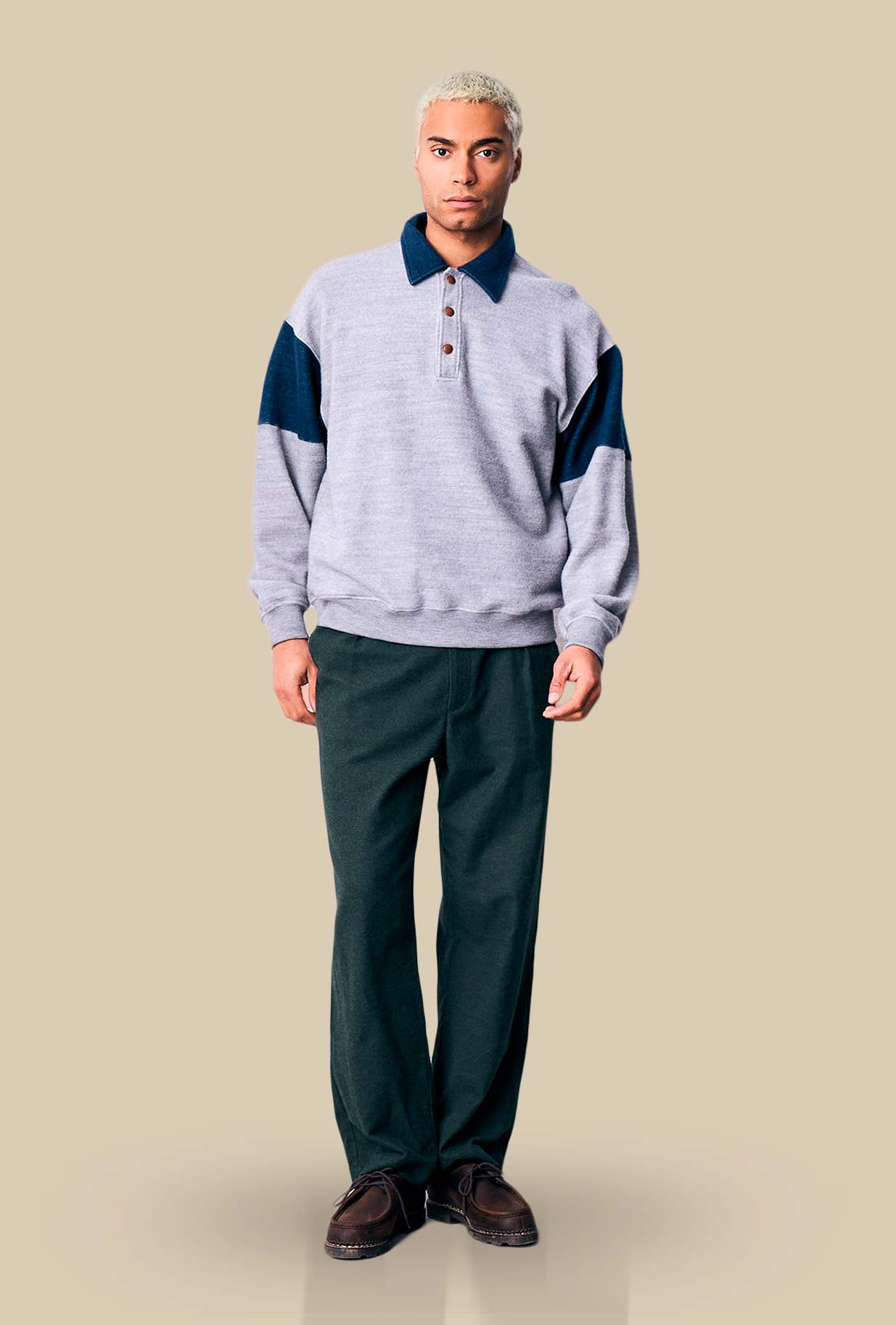 Polo Dori 70’s College firmata Madson Km 0 realizzata in un pregiato blend di lana e bamboo nell’intramontabile tonalità Grey da Uomo