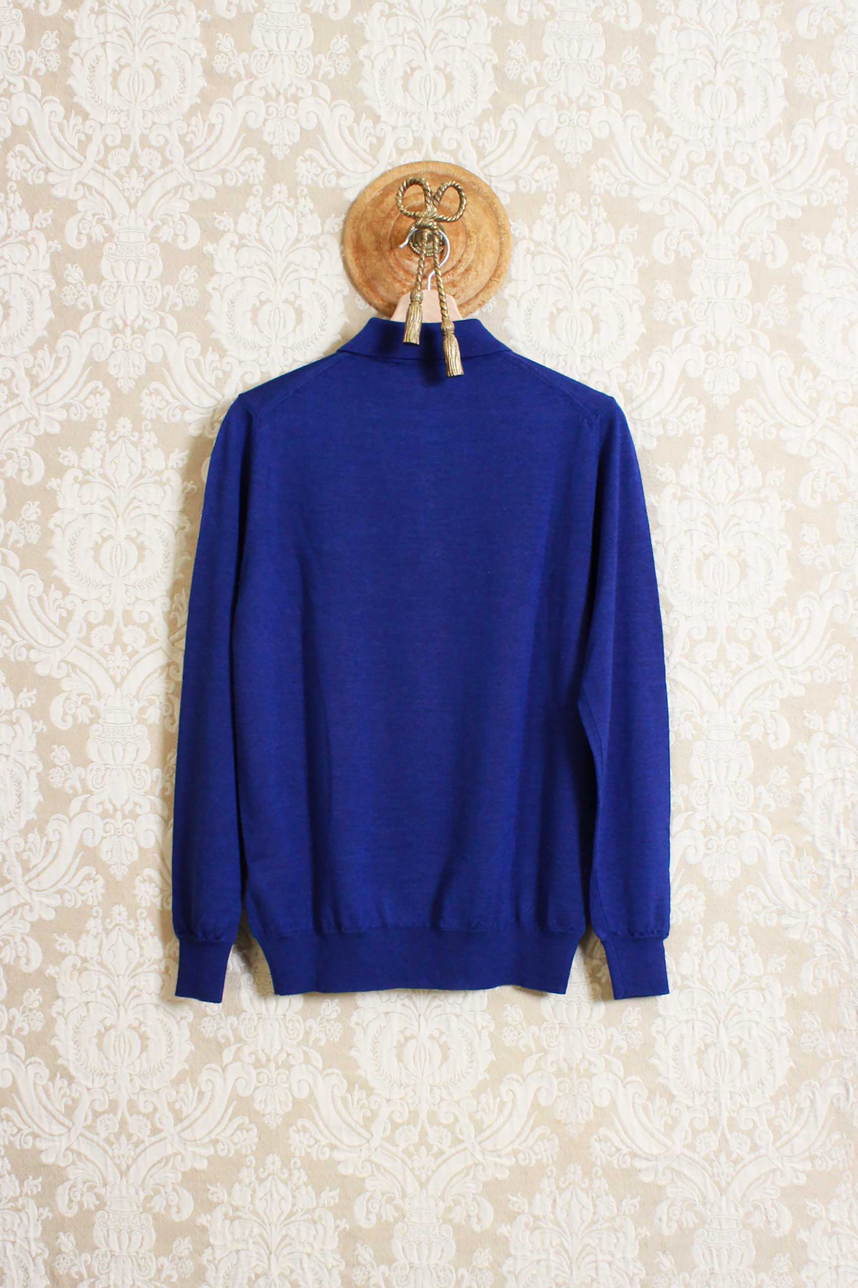 Maglia Polo in filato di lana e seta color blue royal della maison masq
