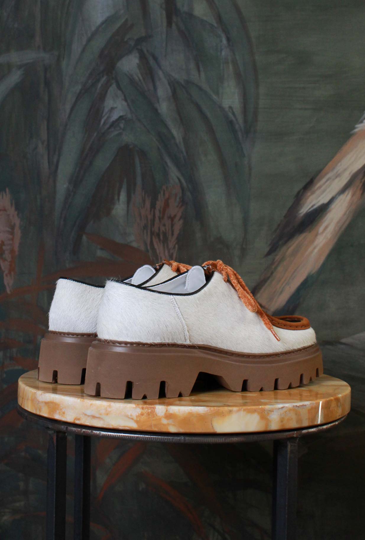 Scarpa Stringata Ingegnere Dora della Maze di colore White Cow da Donna