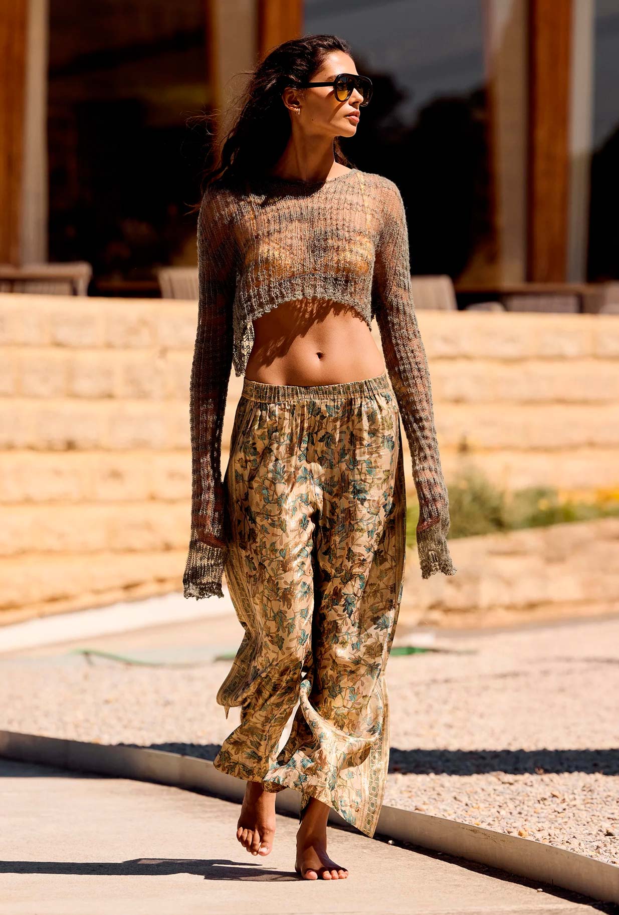 Pantalone Gianni firmato Mes Demoiselles Paris realizzato in viscosa nella luminosa fantasia Golden Garden da Donna