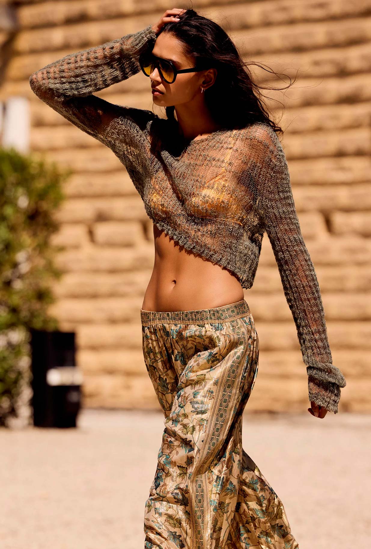 Pantalone Gianni firmato Mes Demoiselles Paris realizzato in viscosa nella luminosa fantasia Golden Garden da Donna
