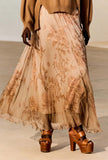 Gonna Gigi Rose’s Destiny di Mes Demoiselles Paris diventa un racconto poetico di eleganza e stile