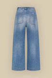 Jeans Cropped Langit di Niù celebra una femminilità leggera e contemporanea