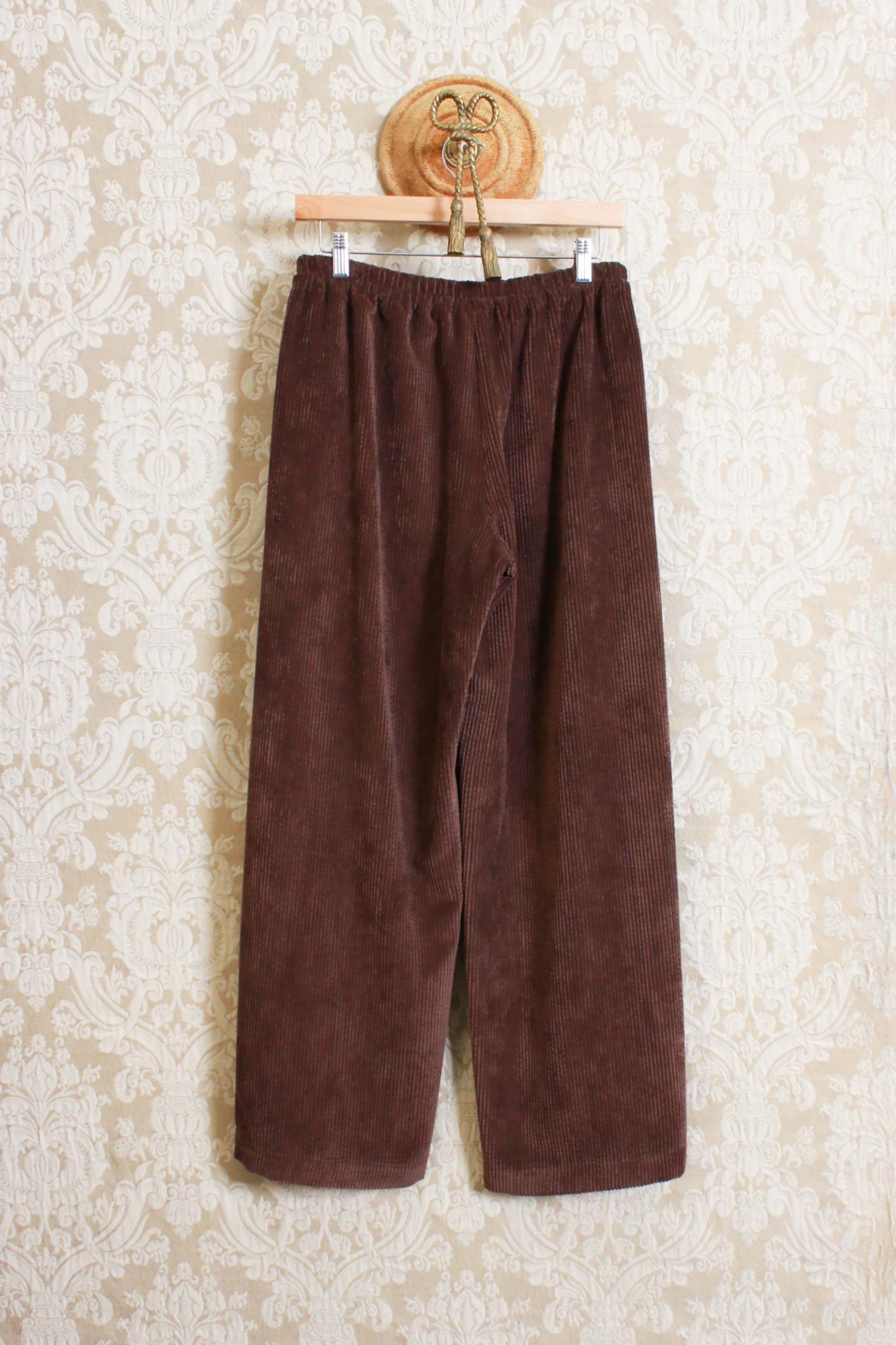 Pantalone Bojan in costa di velluto della maison niù fashion color brown raiz