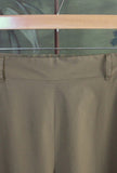 Pantalone a Campana di Niù è proposto nell’inedita tonalità Tali Green da Donna