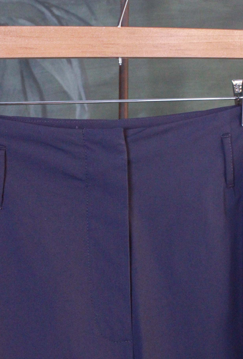 Pantalone Wide-leg con risvolto di Niù realizzato in cotone stretch nell’inedita tonalità Biru Blue da Donna