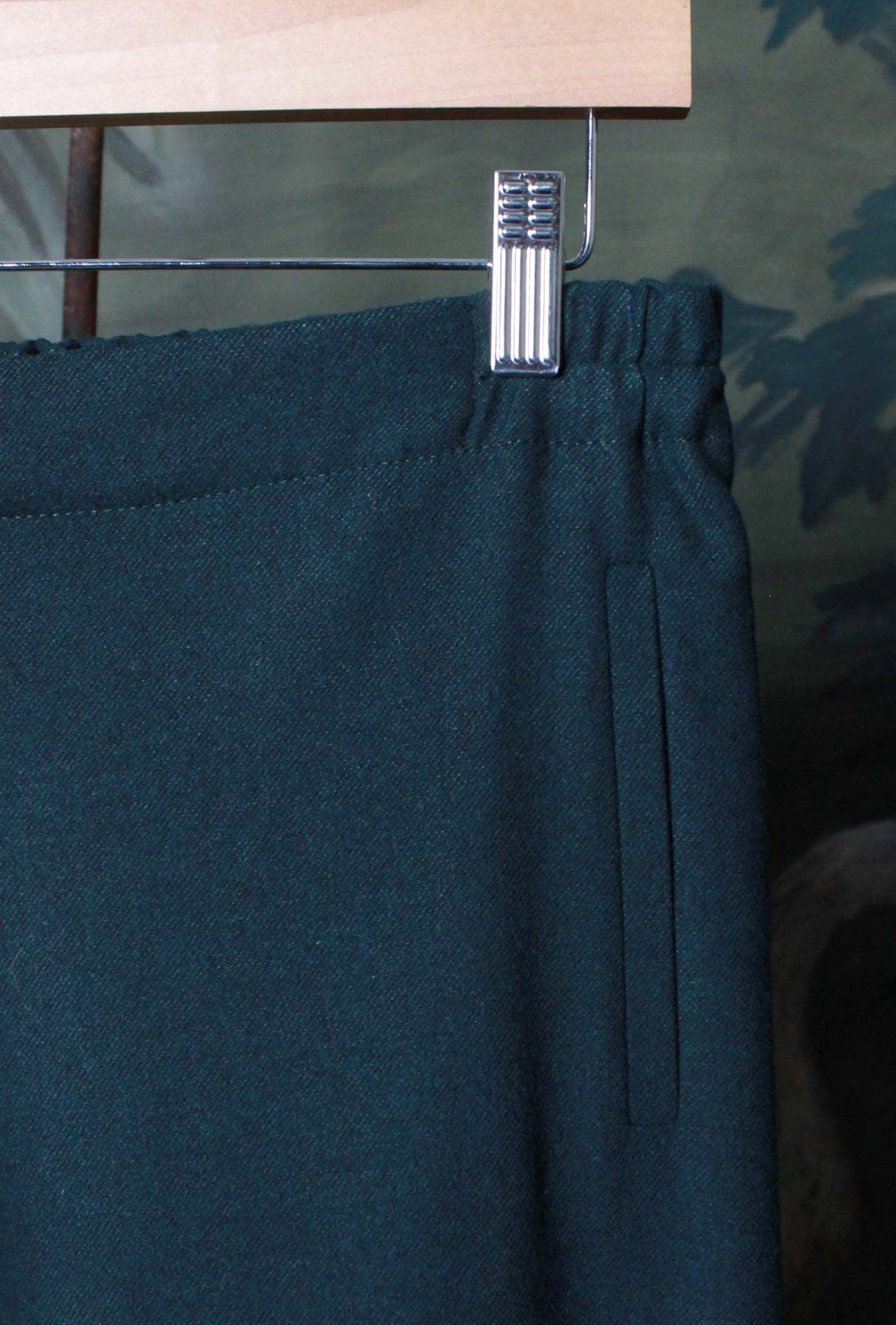 Pantalone Bojan della Maison Niù di Lana color Matcha Green da Donna