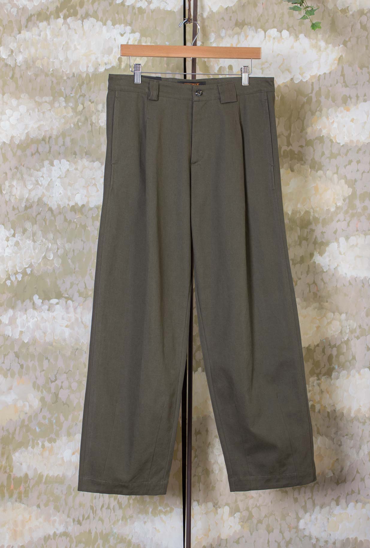 Pantalone Recco di Officina 36 realizzato in cotone nella sofisticata tonalità Military Green da Uomo