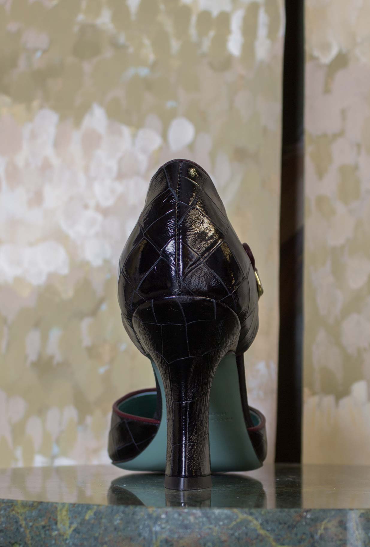 Décolleté Daytona di Paola D’Arcano anni 20 tonalità Black Wine da Donna