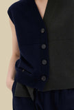 Cardigan Smanicato Bicolor di Phisique du Role realizzato in un soffice filato Air Cashmere nella profonda tonalità Dark Green da Donna