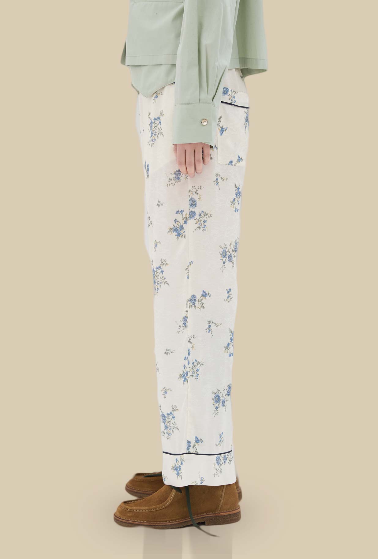 Pantalone Pajama di Phisique Du Role realizzato in prezioso jacquard con floreale Sky Bouquet