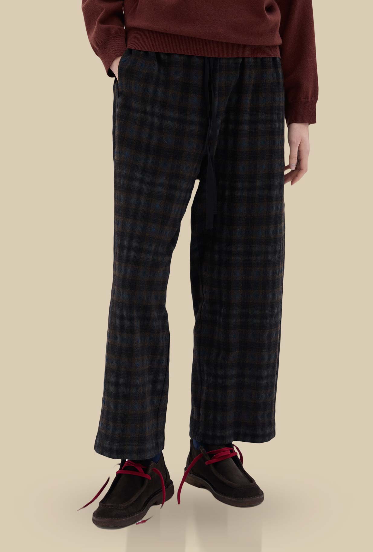 Panta-palazzo/Pantalone Venezia di Phisique du Role realizzato in pregiato blend di lana e cotone nell’intramontabile fantasia Check da Donna