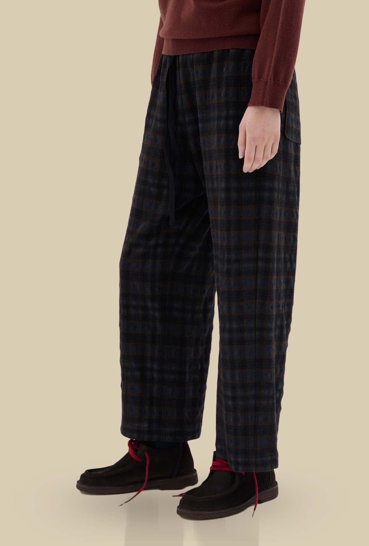 Panta-palazzo/Pantalone Venezia di Phisique du Role realizzato in pregiato blend di lana e cotone nell’intramontabile fantasia Check da Donna