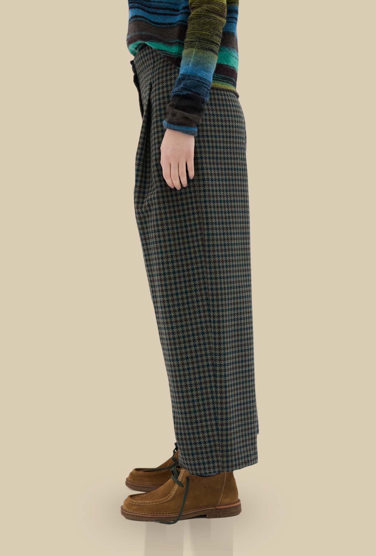 Pantalone Kyoto di Phisique Du Role realizzato in un pregiato blend di lana e cotone nella raffinata fantasia Pied de Poule da Donna