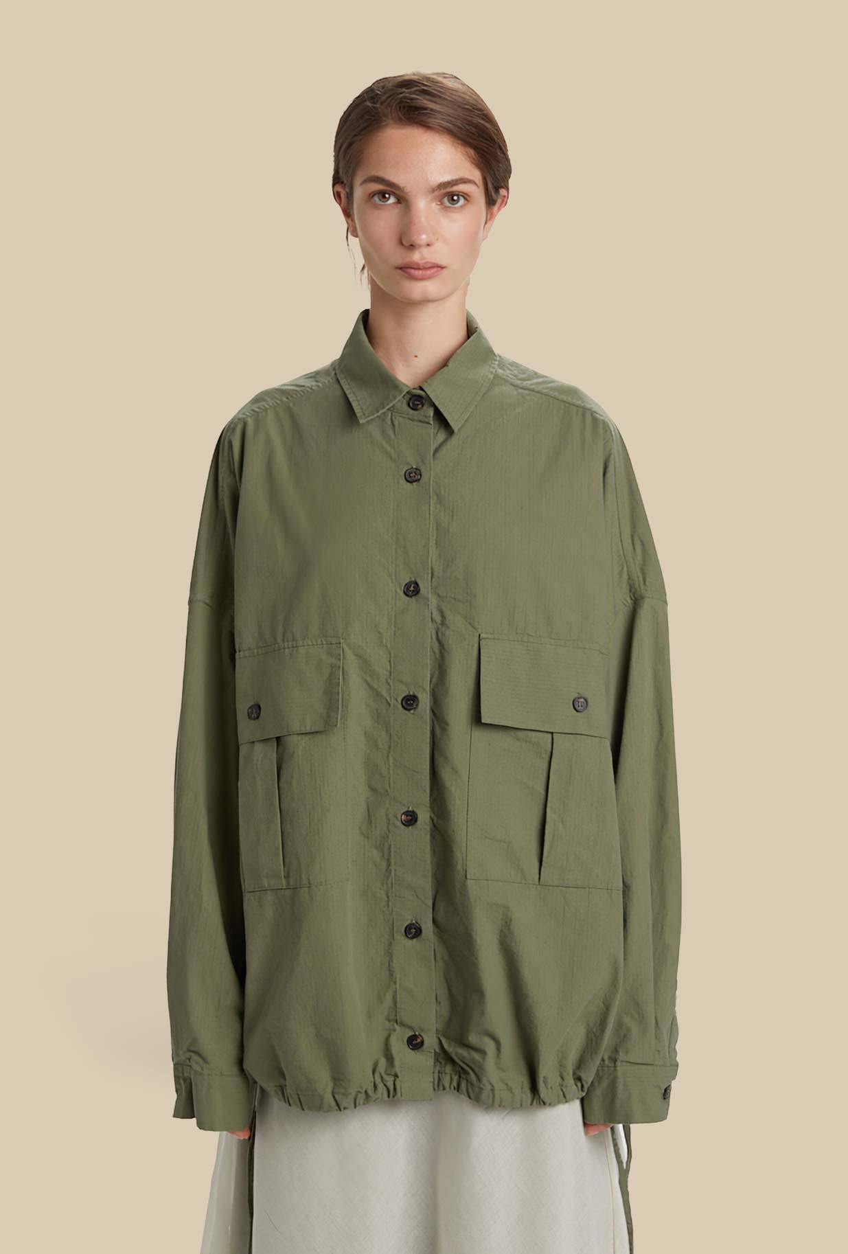 Over Bomber Rip-Stop di Phisique du Role nella profonda tonalità Cactus da donna