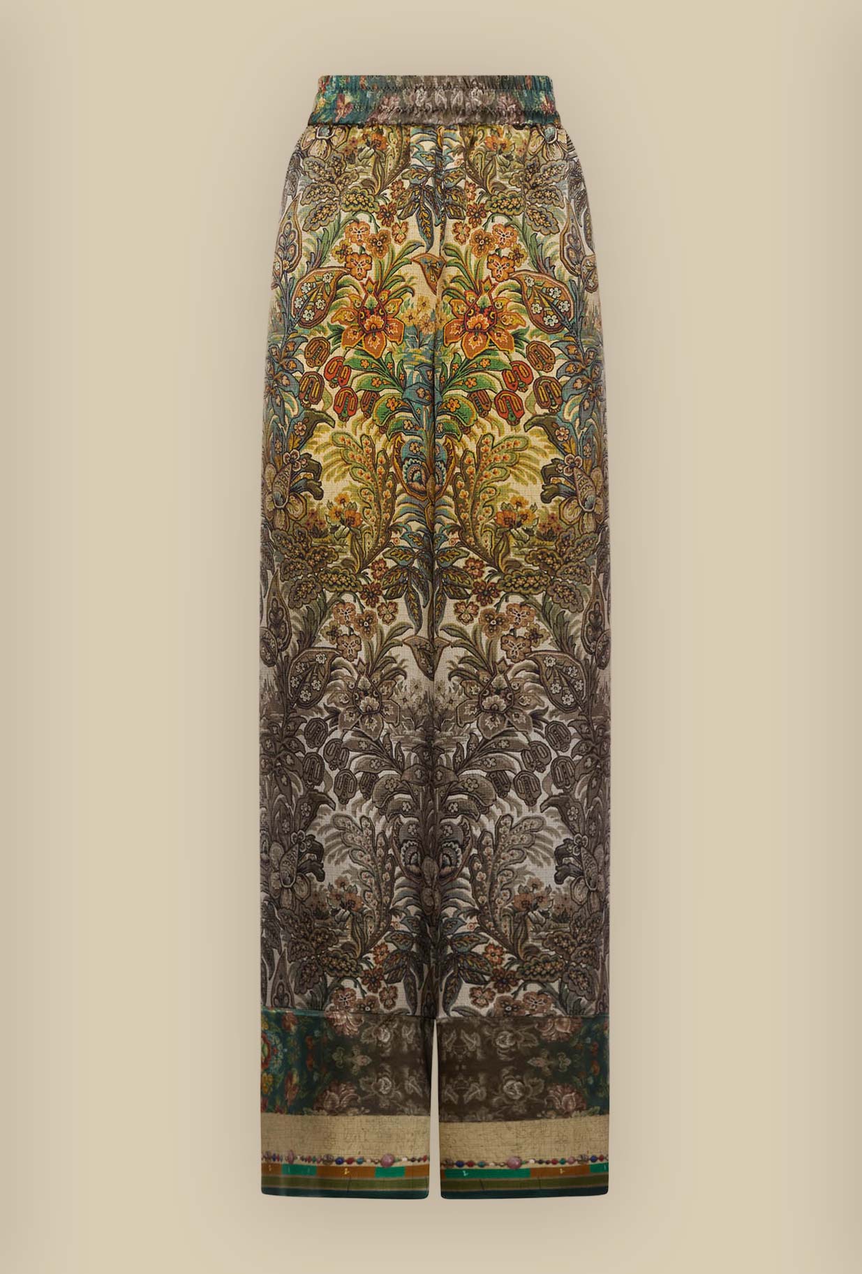 Pantalone in seta di Pierre Louis Mascia svela il suo animo sensuale attraverso l’evocativa stampa Savage Jungle