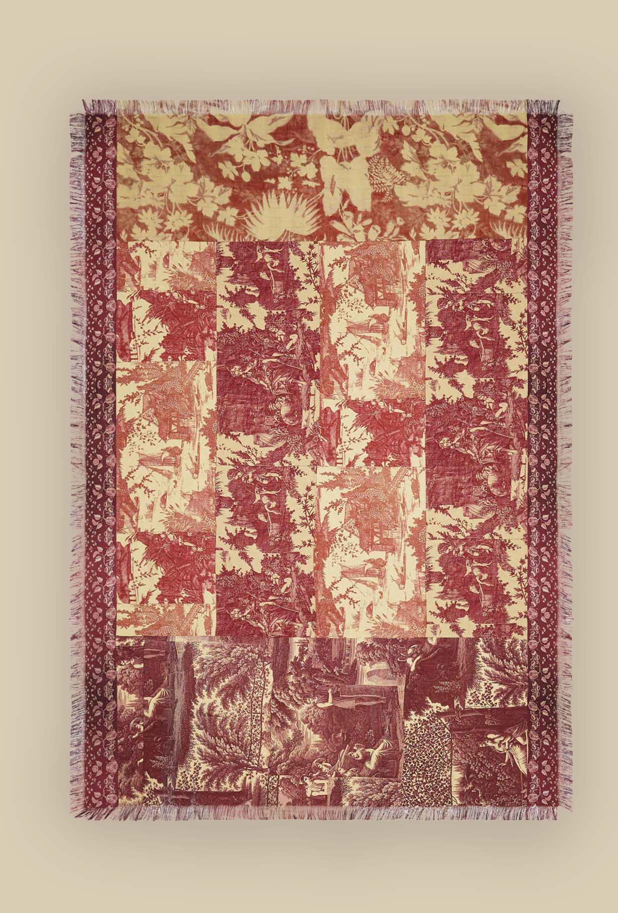 Toile De Jouy Coral della maison Pierre Louis Mascia con le sue scene bucoliche in pure seta