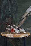Slingback di prosperine in pelle crackle platinum e gioiello japan blooms da donna ss25