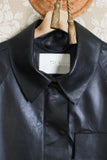 giubbino cropped in pelle nera della maison tela9 da donna ss24