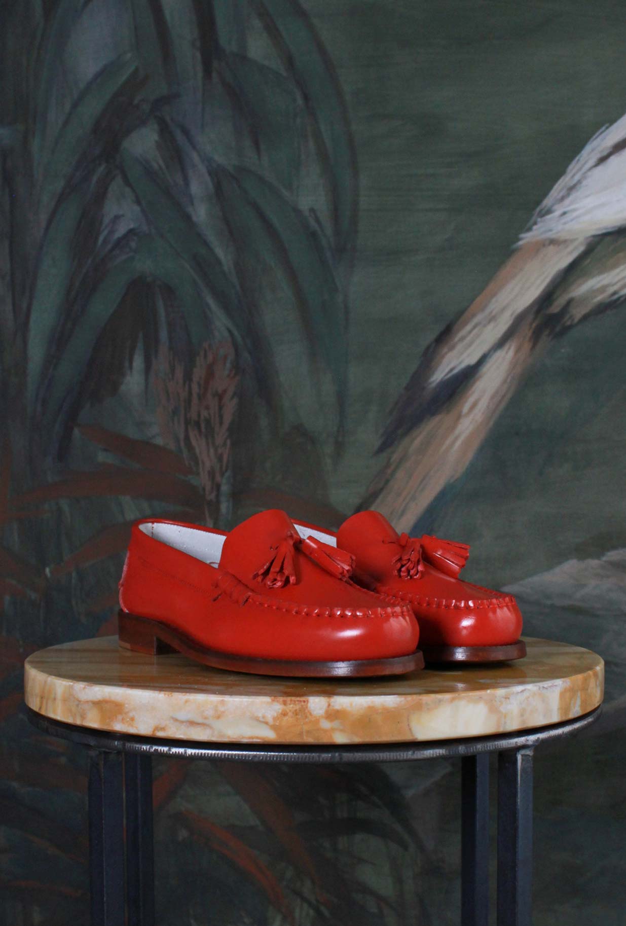 Mocassino cambrigde da donna con nappina di the sharp corner in pelle abrasivata color corallo