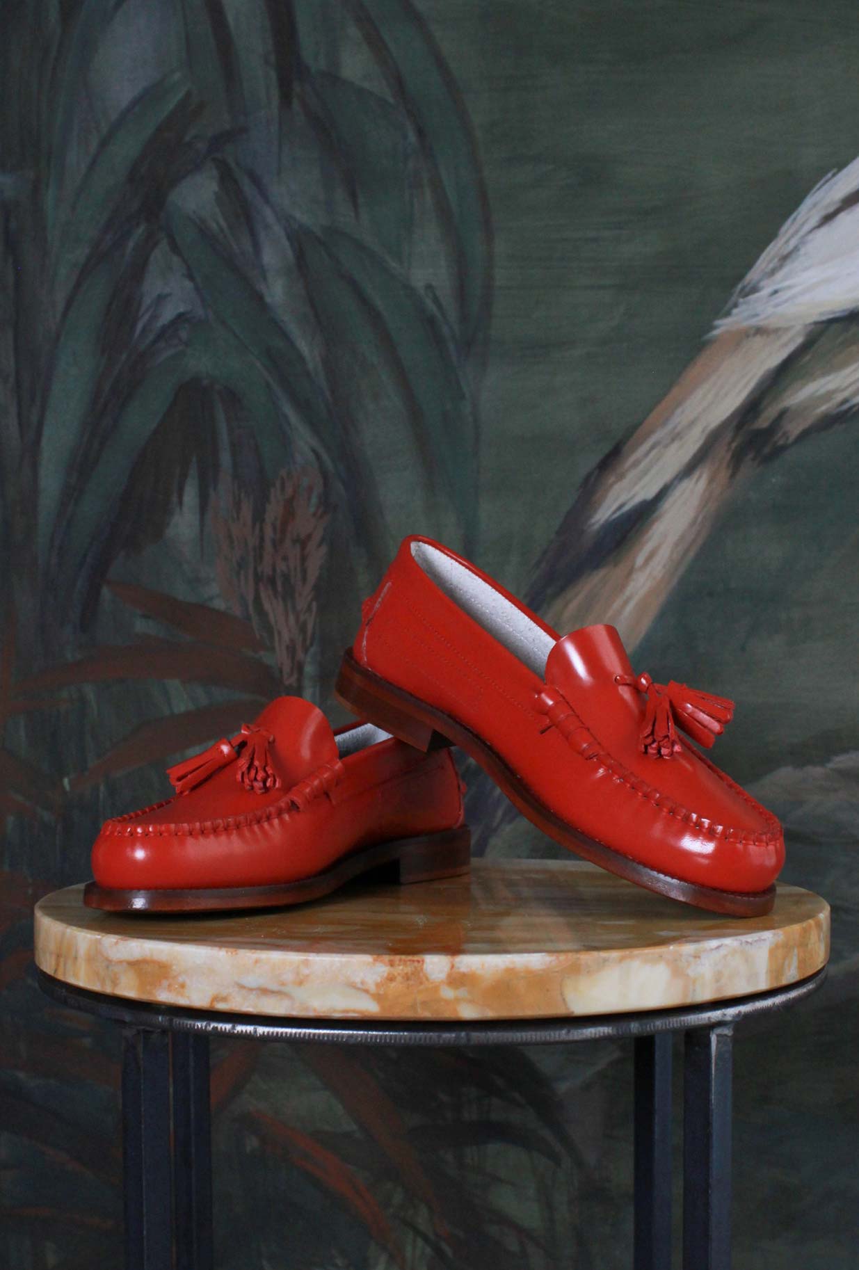 Mocassino cambrigde da donna con nappina di the sharp corner in pelle abrasivata color corallo