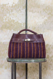 Borsa Alma di Via Mail Bag realizzata in pelle e ciniglia nell’inedita tonalità Violet-Burgundy da Donna