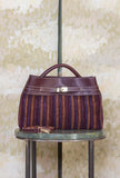 Borsa Alma di Via Mail Bag realizzata in pelle e ciniglia nell’inedita tonalità Violet-Burgundy da Donna