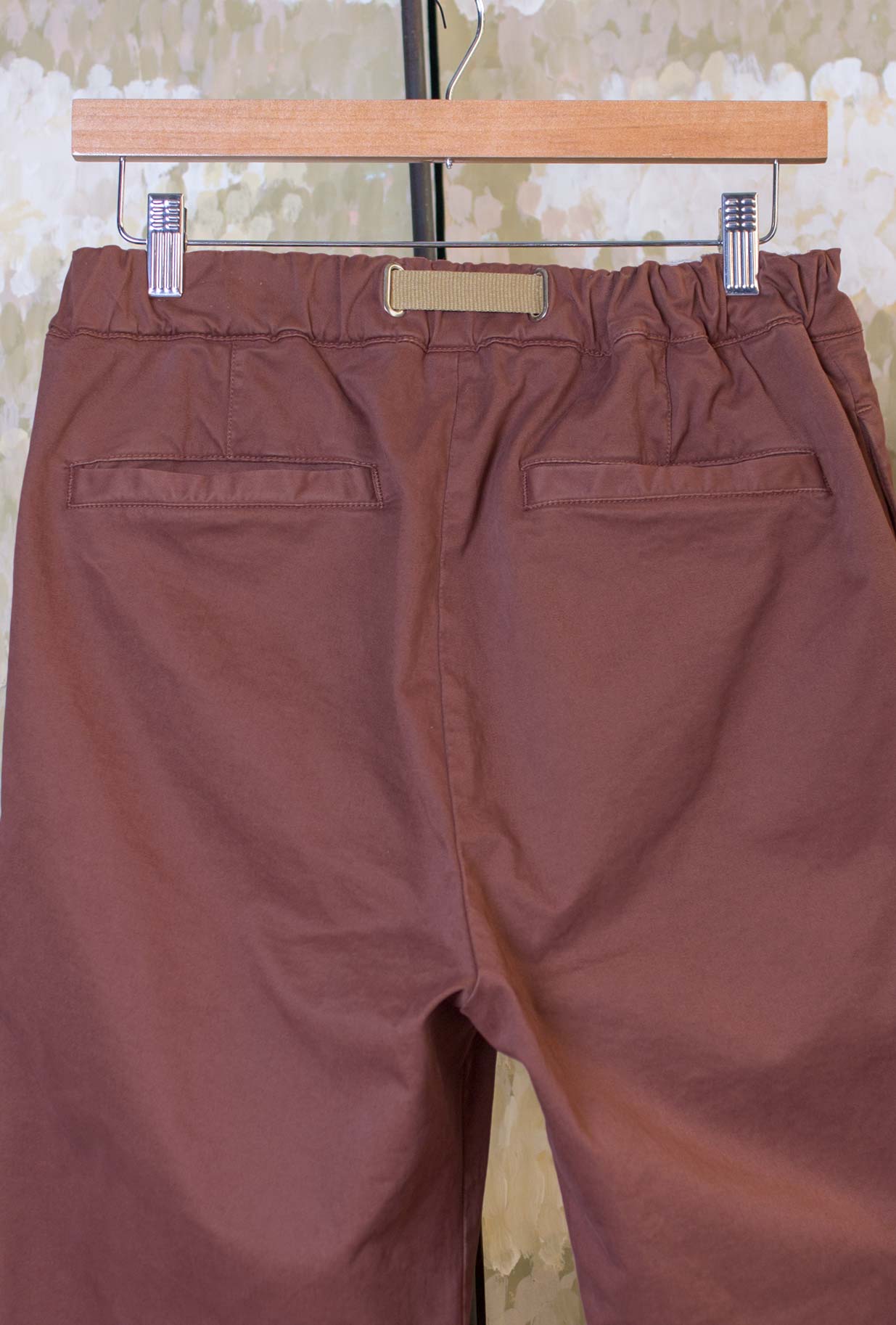 Panta-jogger Oliver di White Sand realizzato in pregiato pima cotton tonalità Rust da Uomo