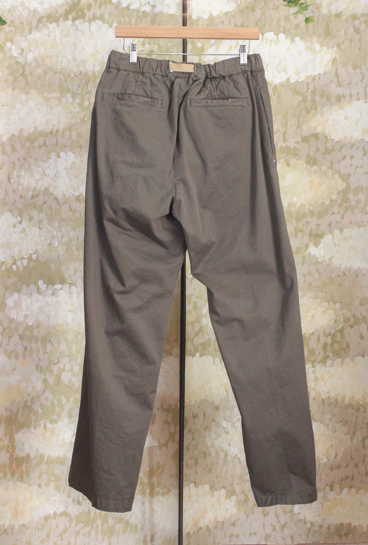 Panta-jogger Oliver di White Sand realizzato in pregiato pima cotton tonalità Dark Green da Uomo