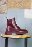 Stivaletto Anfibio Stringato Walden di Camper da donna color Bordeaux della nuova collezione FW22